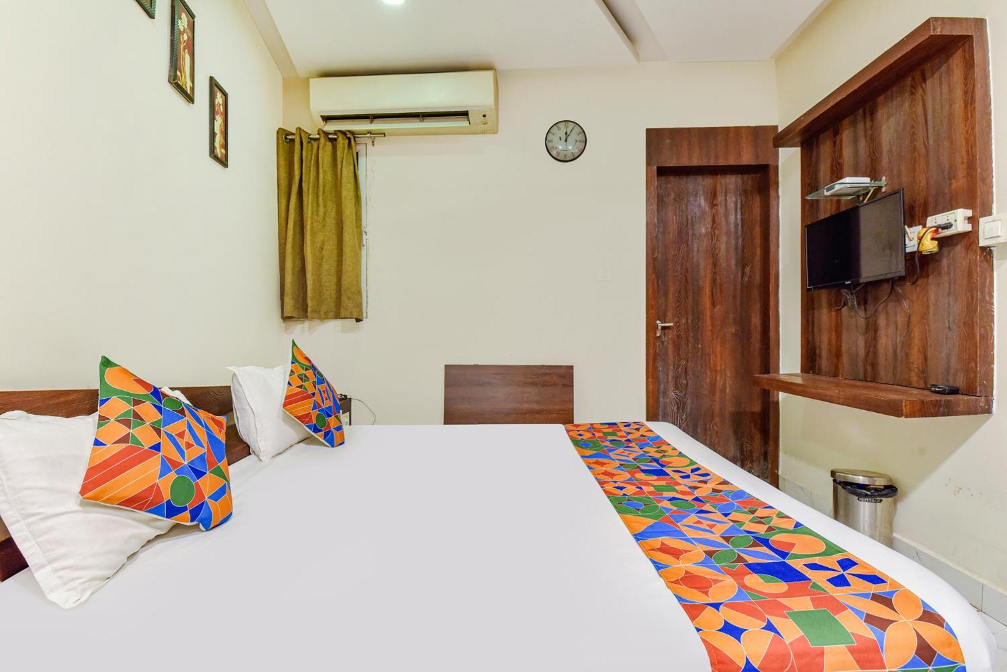 Fabexpress Ta Paradise Ujjain Exterior photo